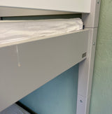 Sliver køjeseng detaljer med matras og sengestolpe